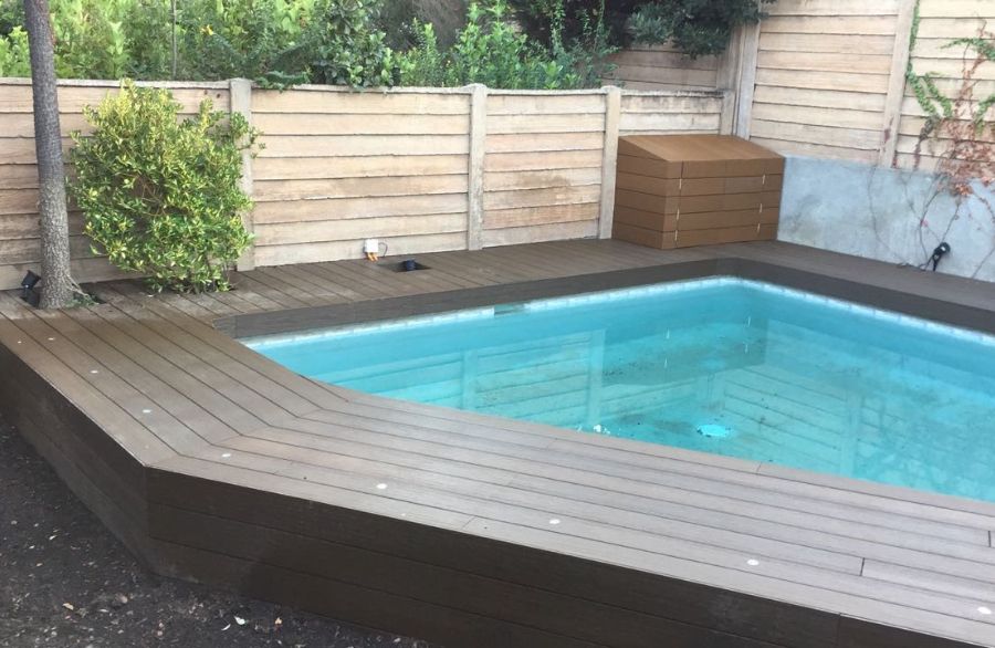 Deck para bordes de piscina